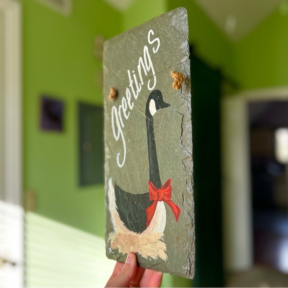 VTG Painted Cottagecore Farm Stone Goose With Red Bow Welcome Plaque Wall Sign - Picture 2 of 6